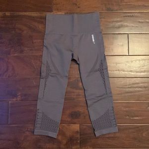 Cropped Gymshark leggings